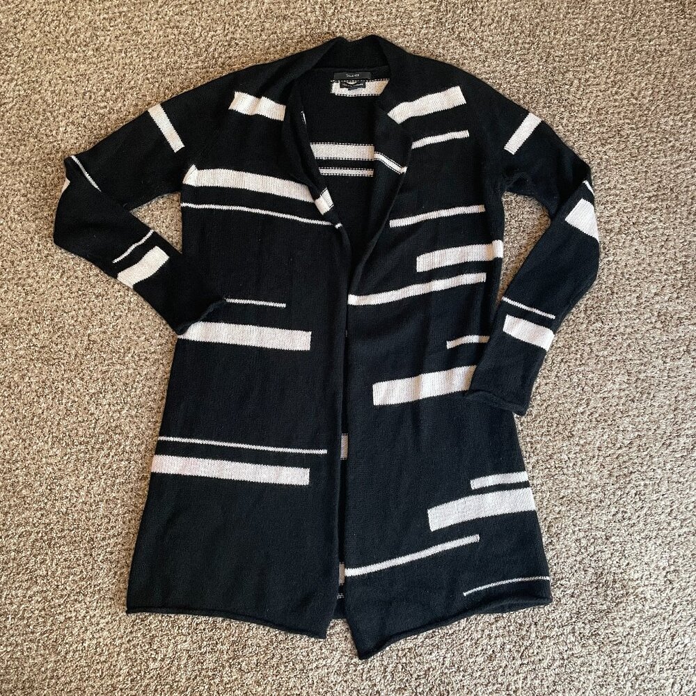 Size Large Tahari cashmere black white cardigan